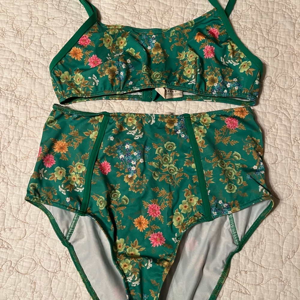 Spell Flora Intimates Set - Picture 7 of 10